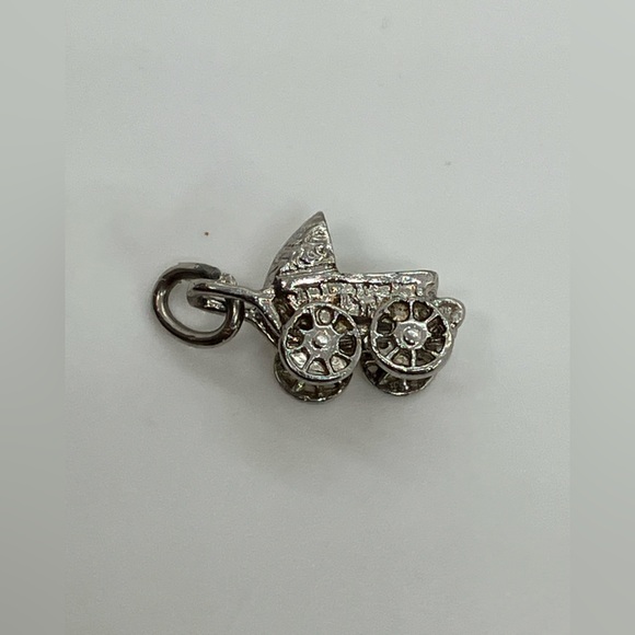 Vintage Jewelry - Vtg 925 Sterling Silver Baby Carriage Charm / Pendant